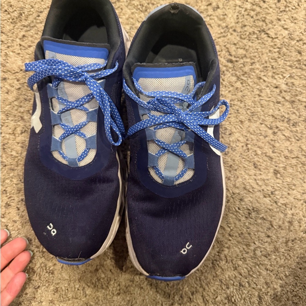 ON Women's Blue Athletic Shoes